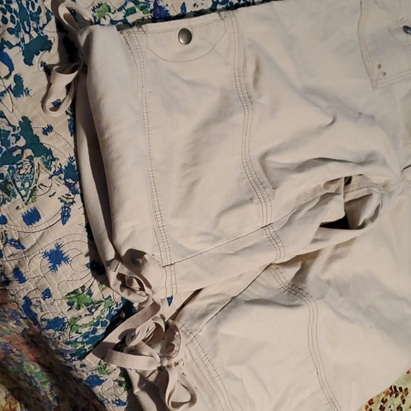Capri khakis - Picture 4 of 4